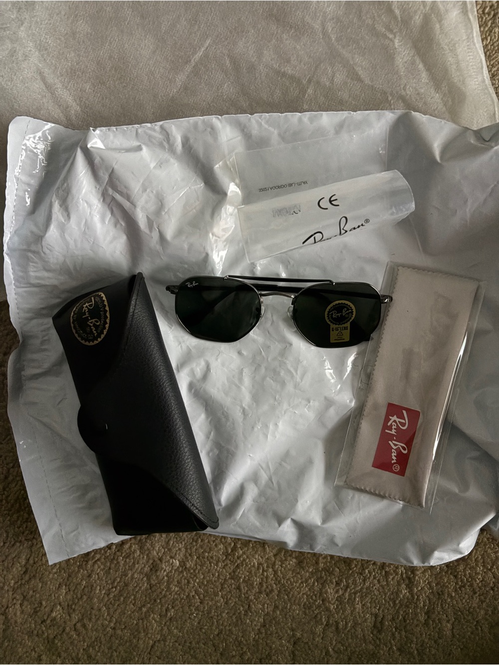 Ray-Ban silver Frame Sunglasses with Dark Green Lenses